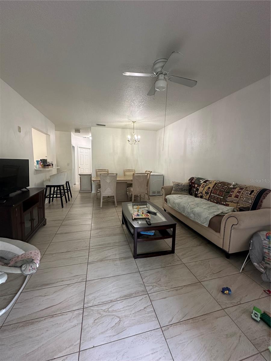 VILLAGES OF BLOOMINGDALE CONDO - Residential