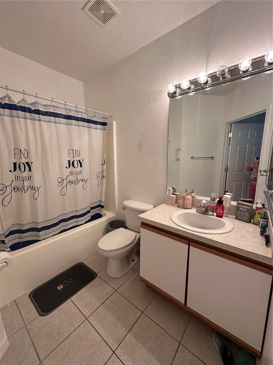 VILLAGES OF BLOOMINGDALE CONDO - Residential