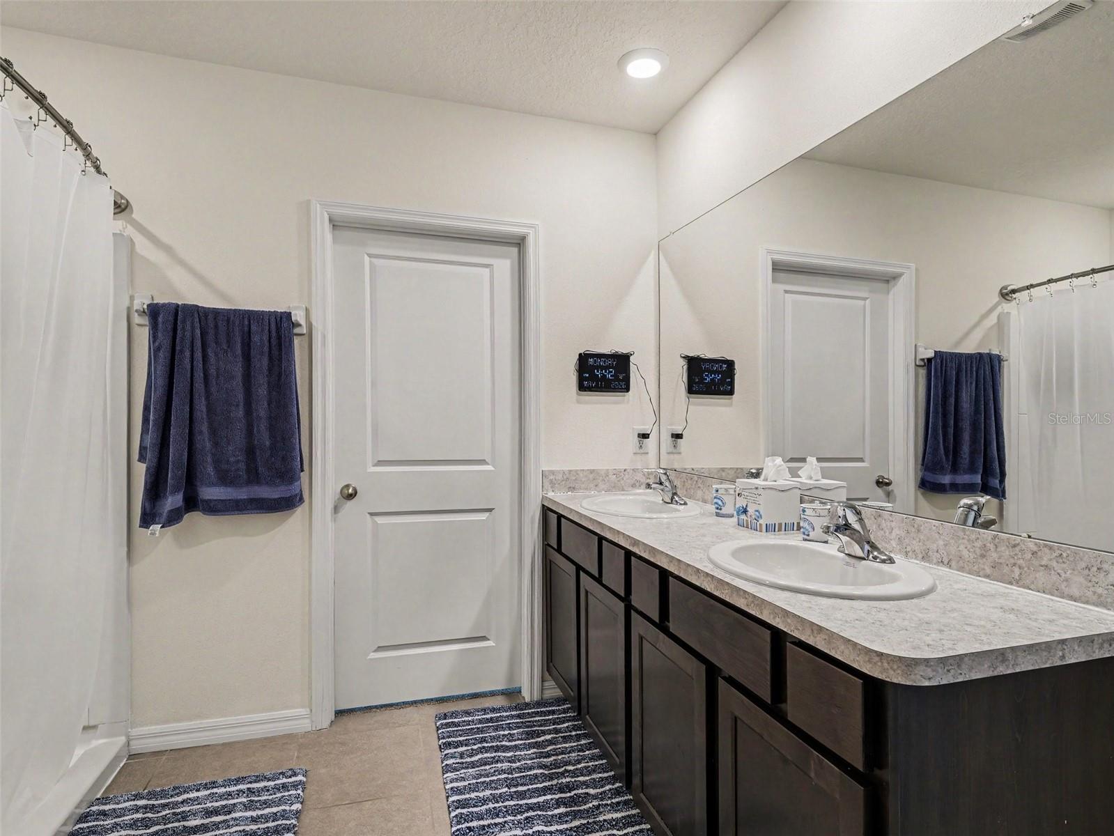 PROMENADE ESTATES - Residential
