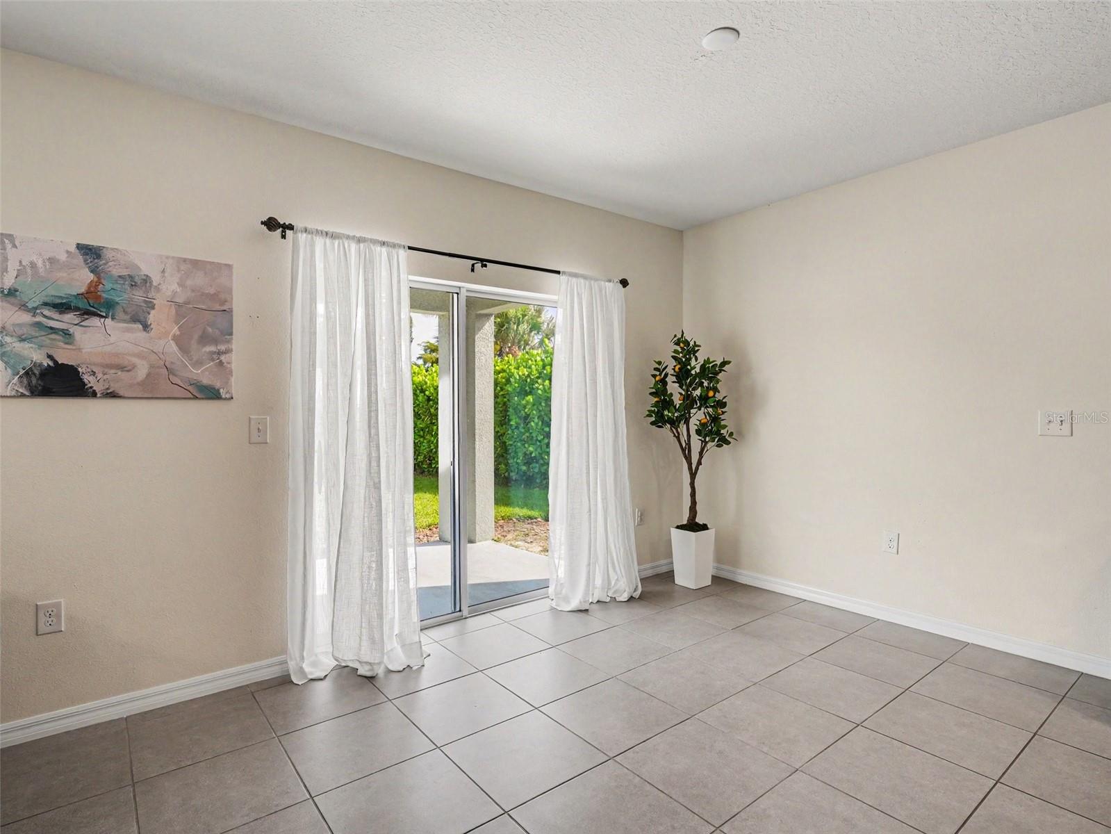 PROMENADE ESTATES - Residential