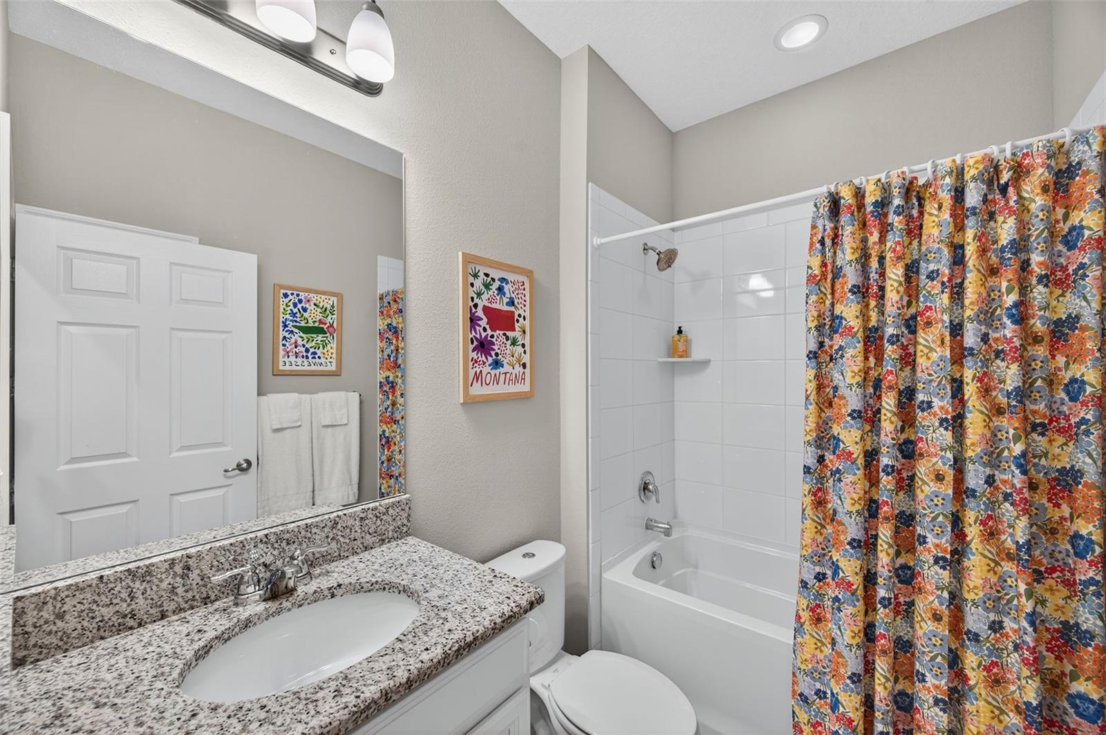 COUNTRY WALK INCREMENT C PH 01 - Residential Lease