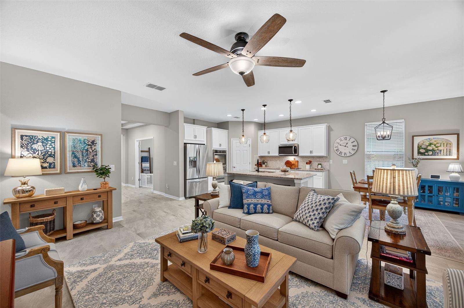 COUNTRY WALK INCREMENT C PH 01 - Residential Lease