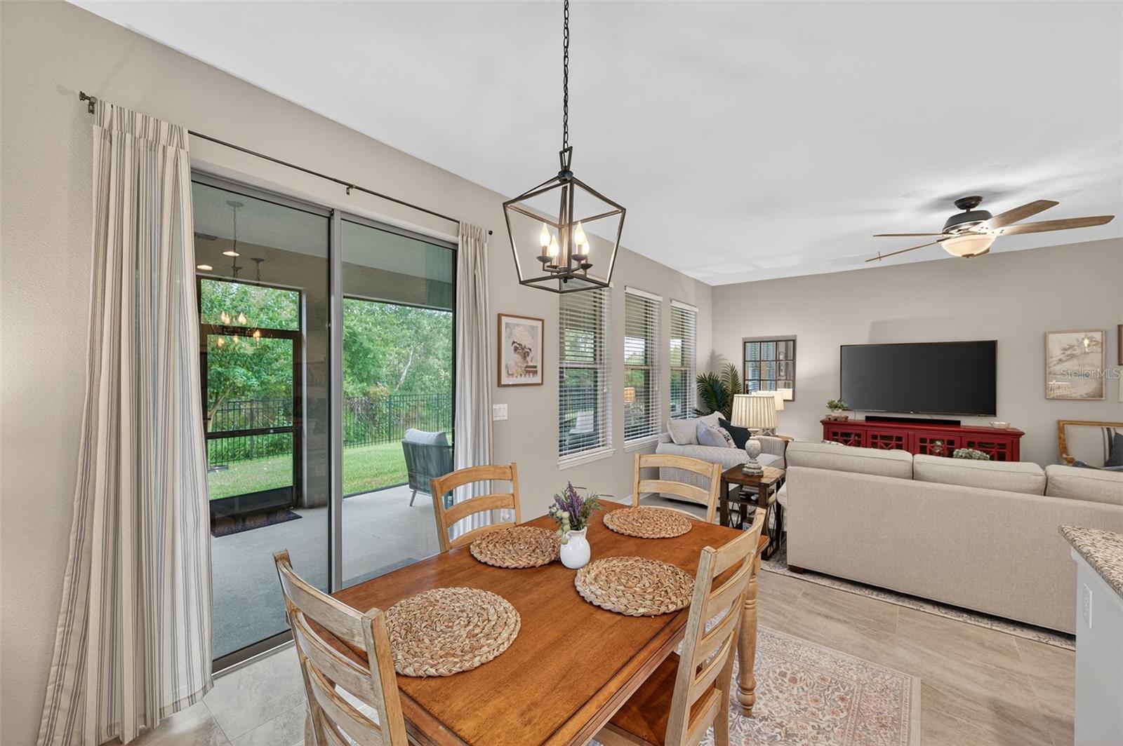 COUNTRY WALK INCREMENT C PH 01 - Residential Lease