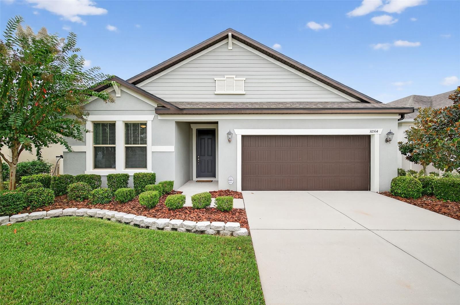 COUNTRY WALK INCREMENT C PH 01 - Residential Lease