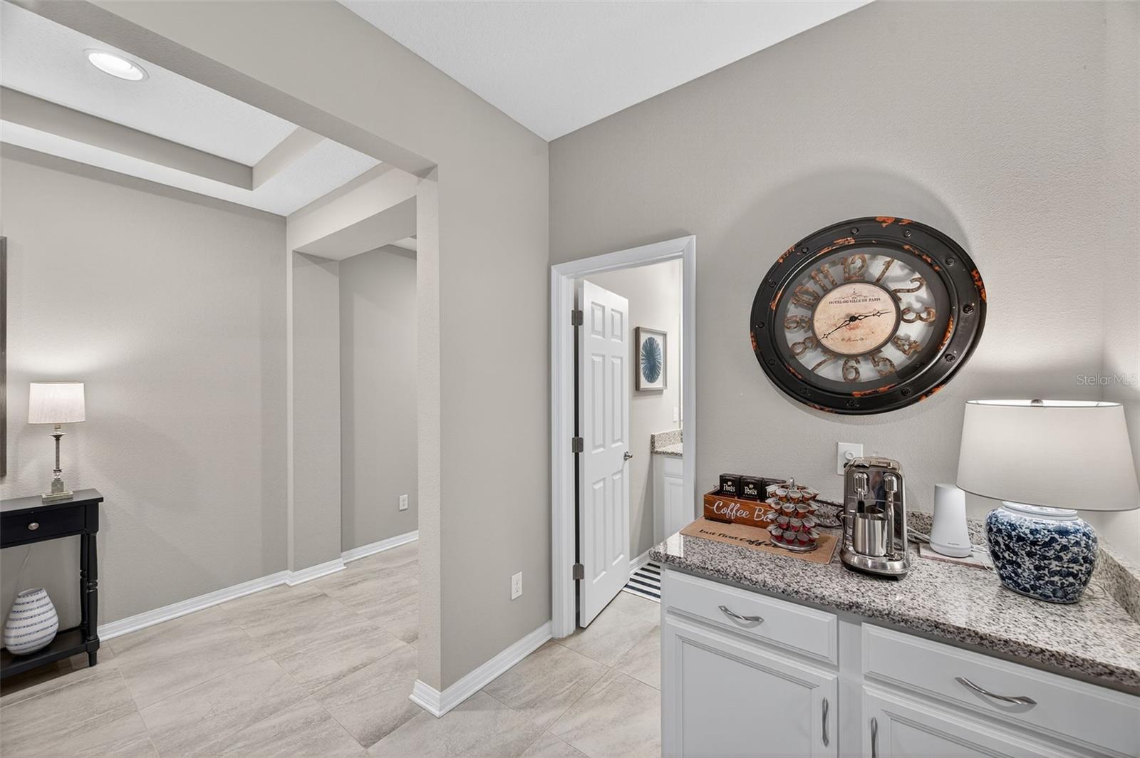 COUNTRY WALK INCREMENT C PH 01 - Residential Lease