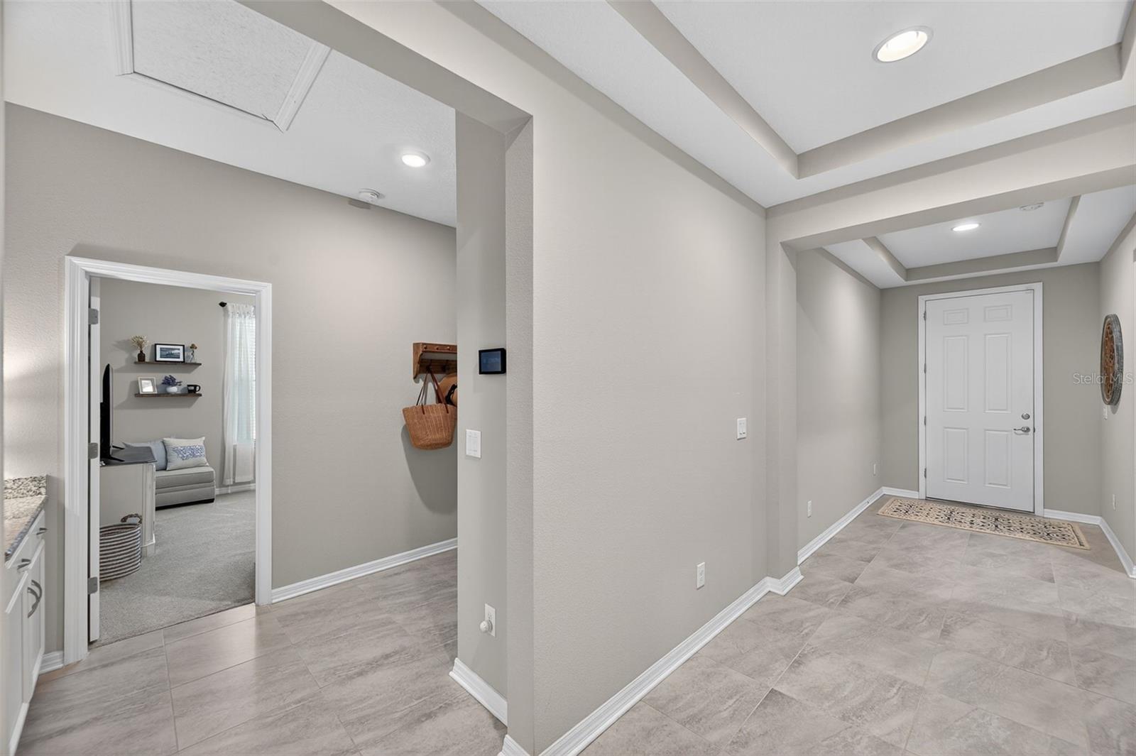 COUNTRY WALK INCREMENT C PH 01 - Residential Lease