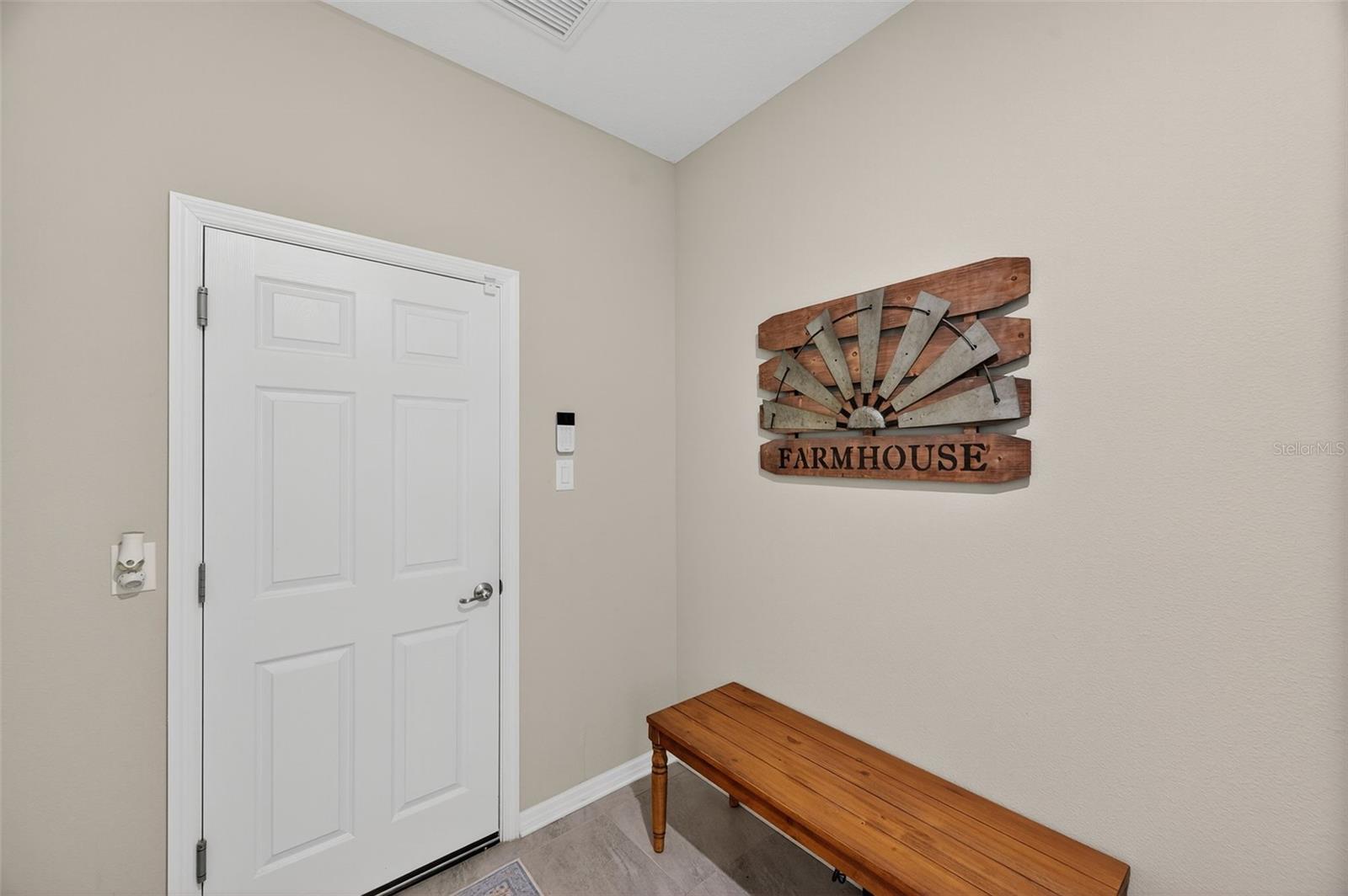 COUNTRY WALK INCREMENT C PH 01 - Residential Lease