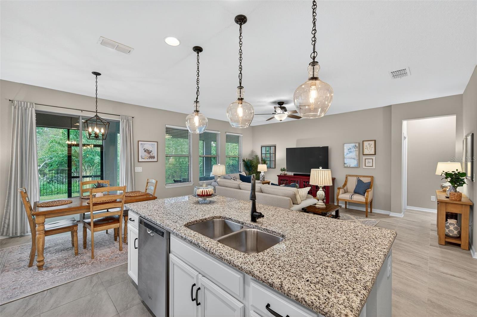 COUNTRY WALK INCREMENT C PH 01 - Residential Lease