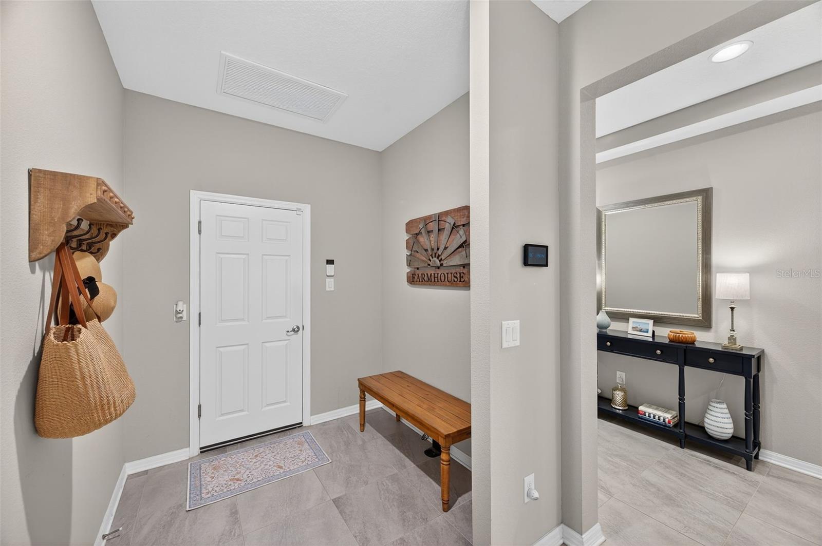 COUNTRY WALK INCREMENT C PH 01 - Residential Lease