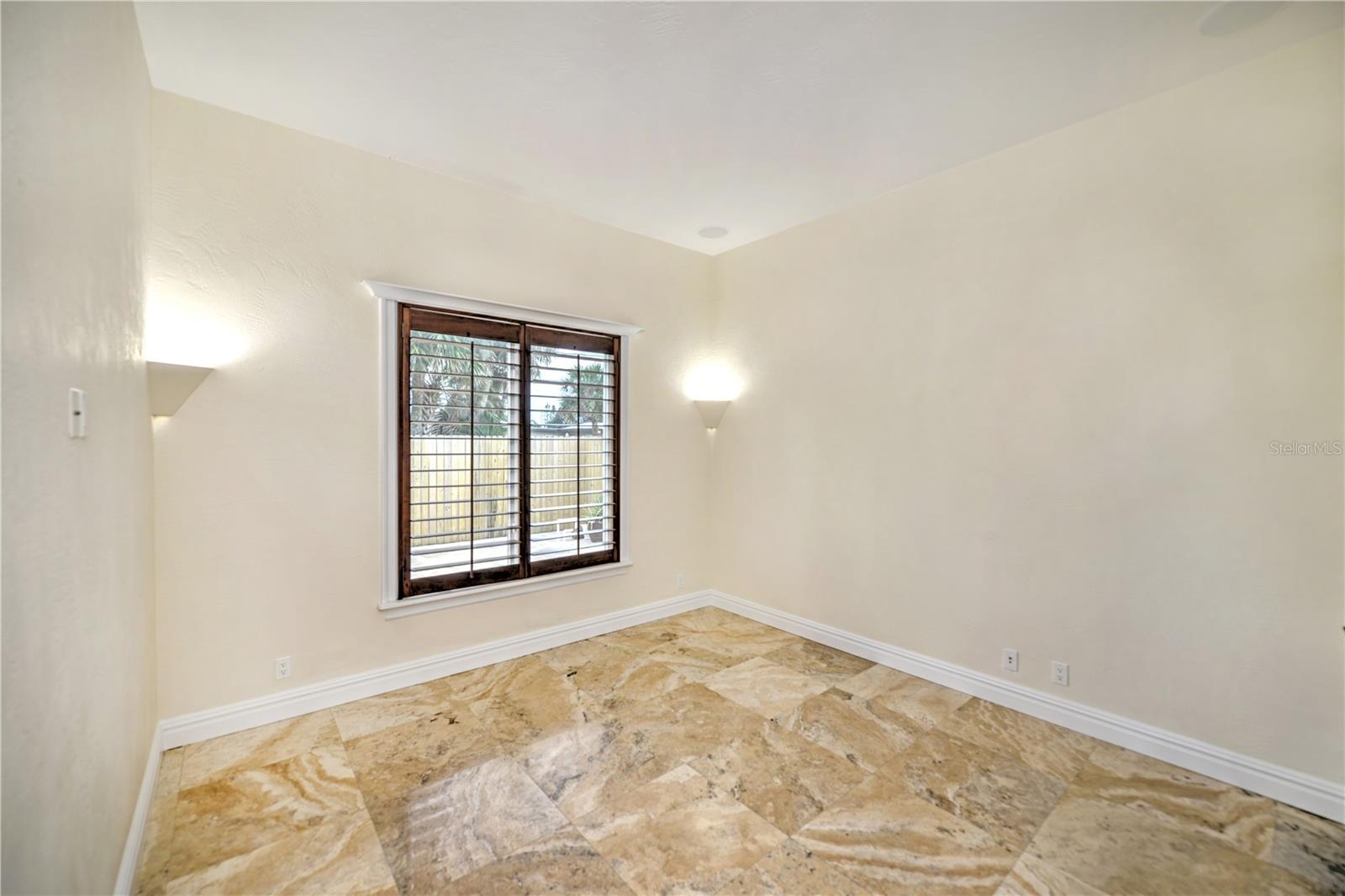 PORT ORANGE BEACH - Residential