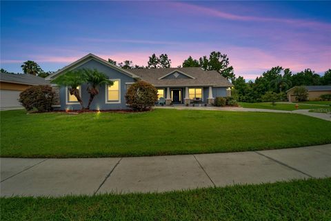 A home in LAKELAND