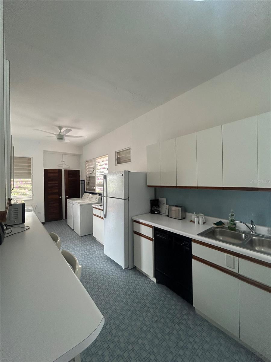 CALLE MIRSONIA - Residential