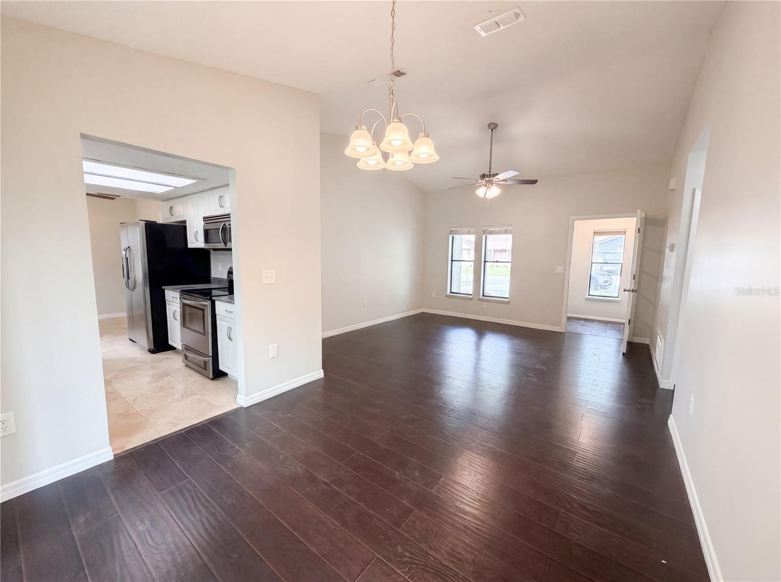 SHADY GROVE - Residential