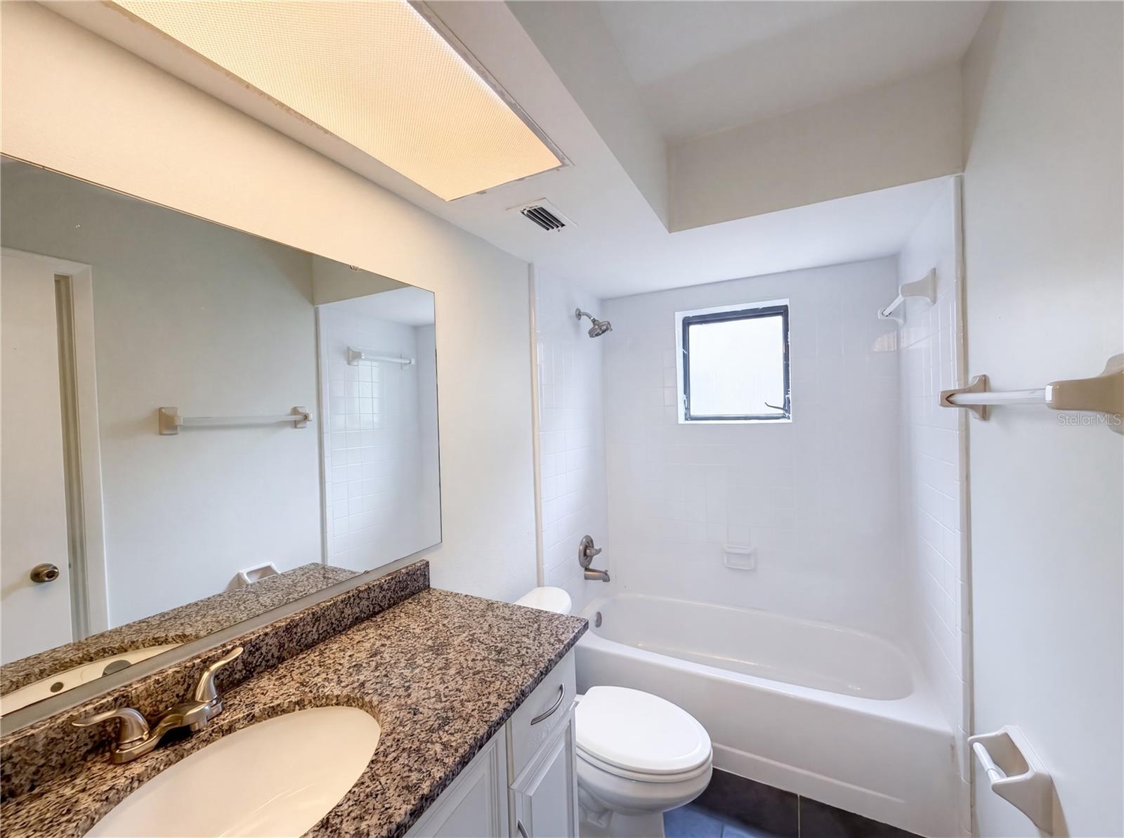 SHADY GROVE - Residential