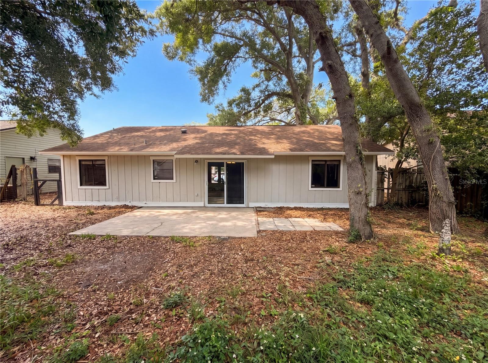 SHADY GROVE - Residential