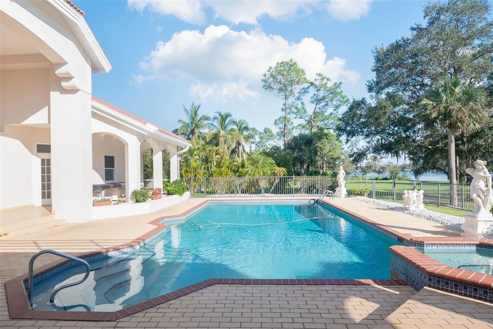 ACREAGE & UNREC - Residential