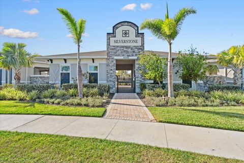 A home in PALMETTO