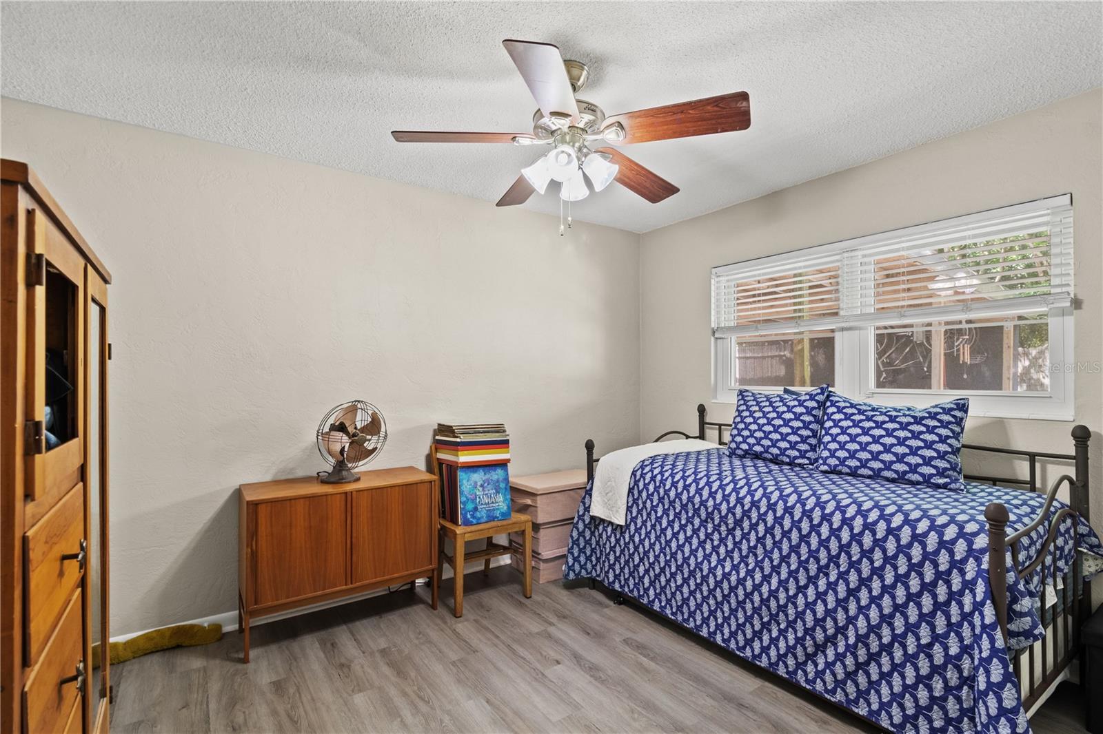 NEIGHBORHOOD 5102 - Residential