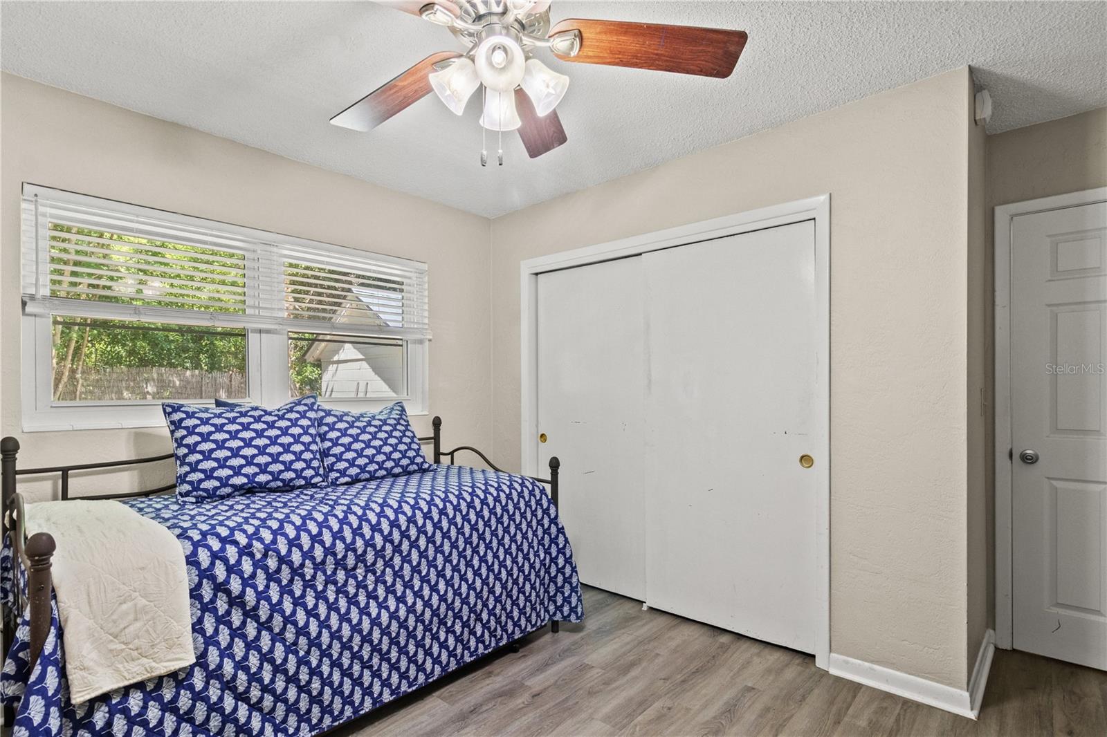 NEIGHBORHOOD 5102 - Residential