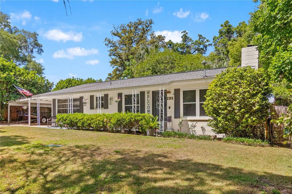 Photo of 2312 SE 9th Terrace, Ocala, FL 34471 (MLS # OM723129)