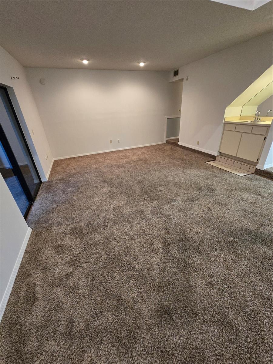 IDLE FOREST - Residential Lease