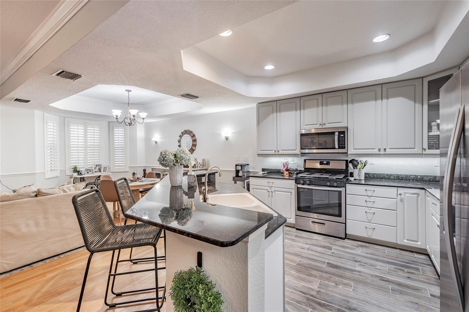 BAYSHORE TRAILS TWNHMS - Residential Lease