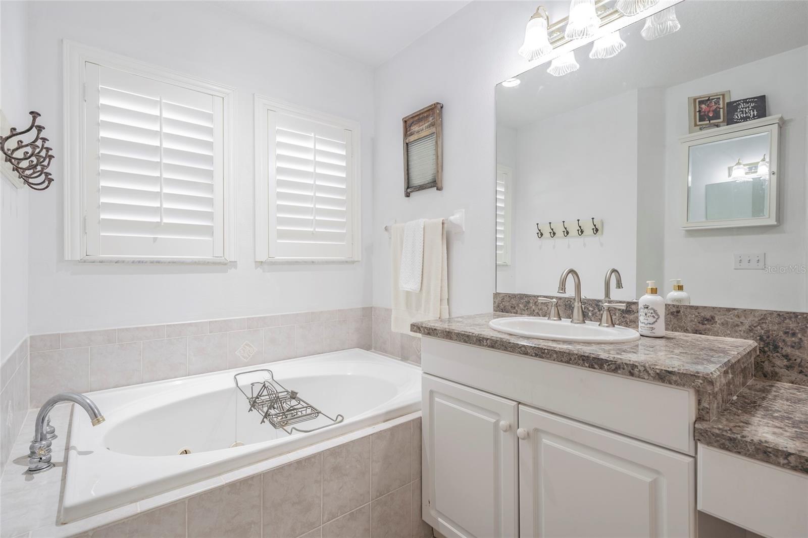 BAYSHORE TRAILS TWNHMS - Residential Lease