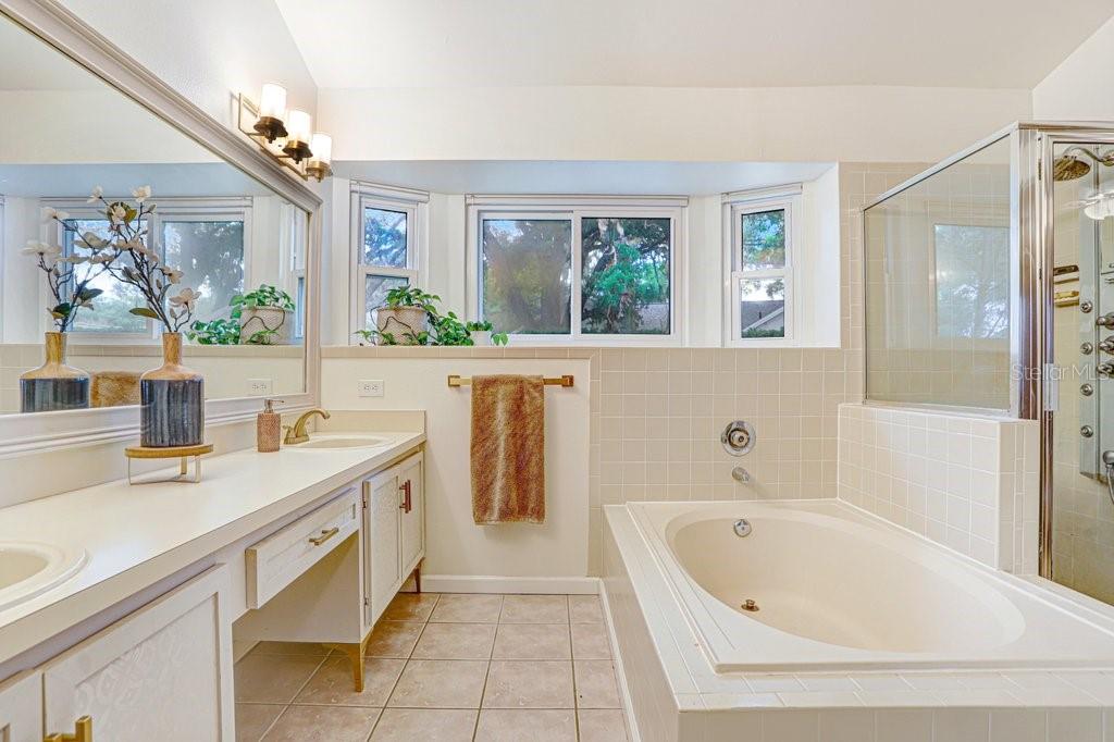 TAMPA PALMS UNIT 3B A REP - Residential