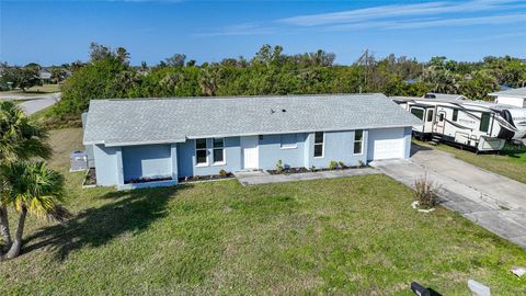 A home in PORT CHARLOTTE