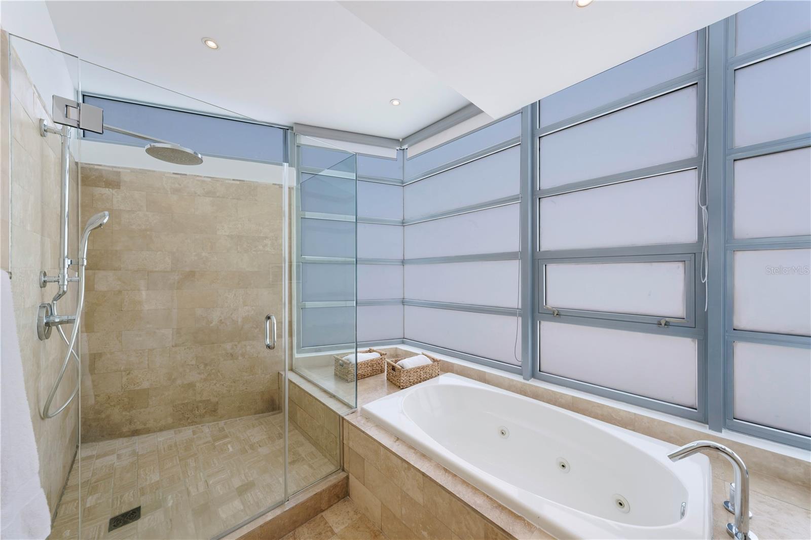 CONDADO - Residential