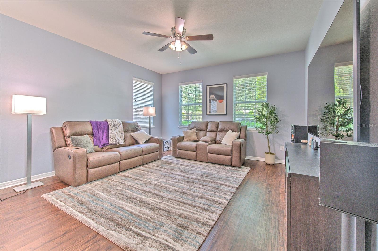 9033 ASPEN HOLLOW PLACE