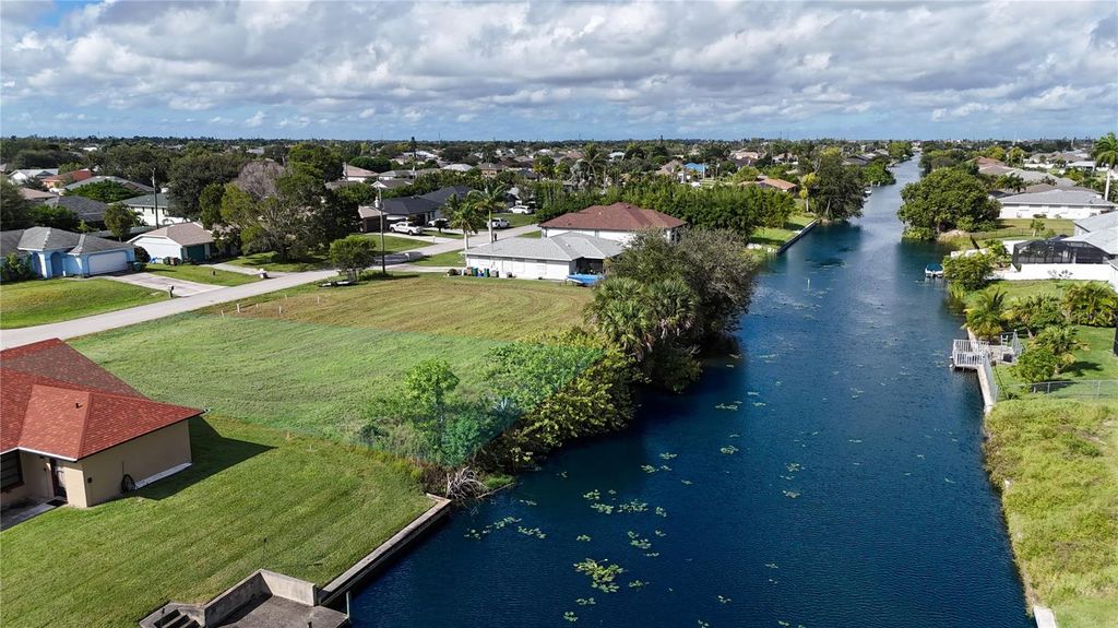 Photo of 633 SE 2nd Street, Cape Coral, FL 33990 (MLS # O6349843)