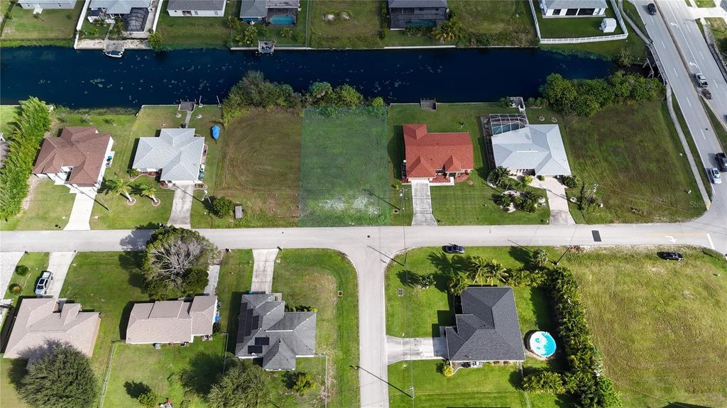 Photo of 633 SE 2nd Street, Cape Coral, FL 33990 (MLS # O6349843)