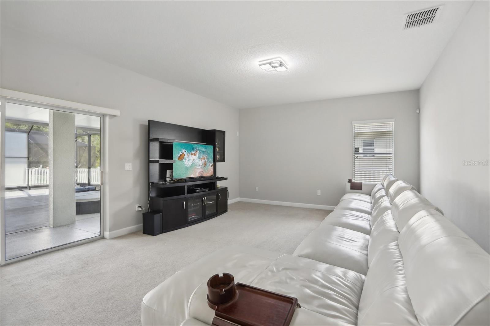 20102 OAKFLOWER AVENUE