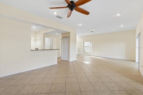Tiny photo for 12366 NE 50th View, Oxford, FL 34484 (MLS # G5119454)