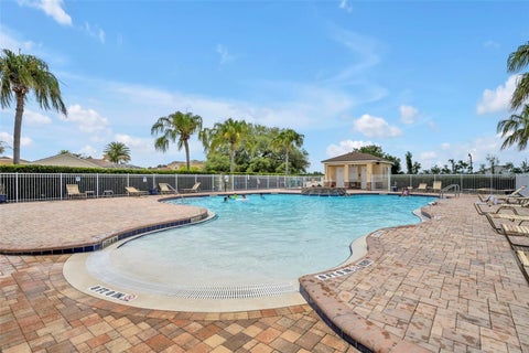 Tiny photo for 12366 NE 50th View, Oxford, FL 34484 (MLS # G5119454)