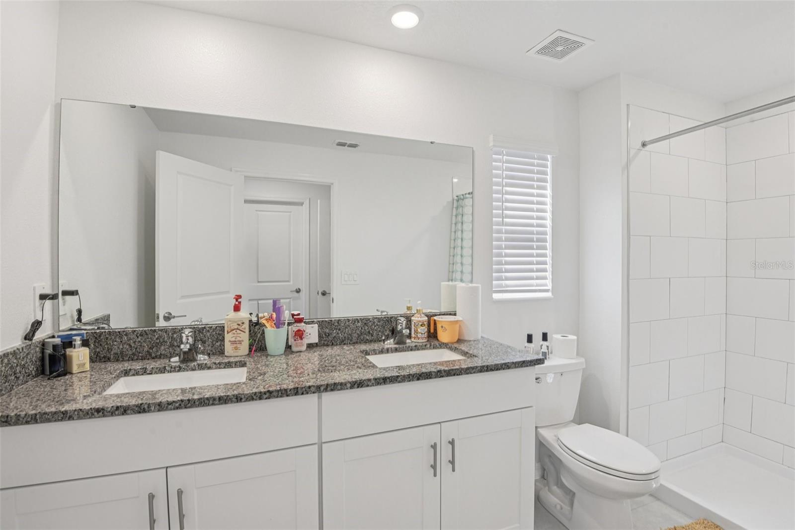 TOWNES/LK THOMAS PH 1 - Residential