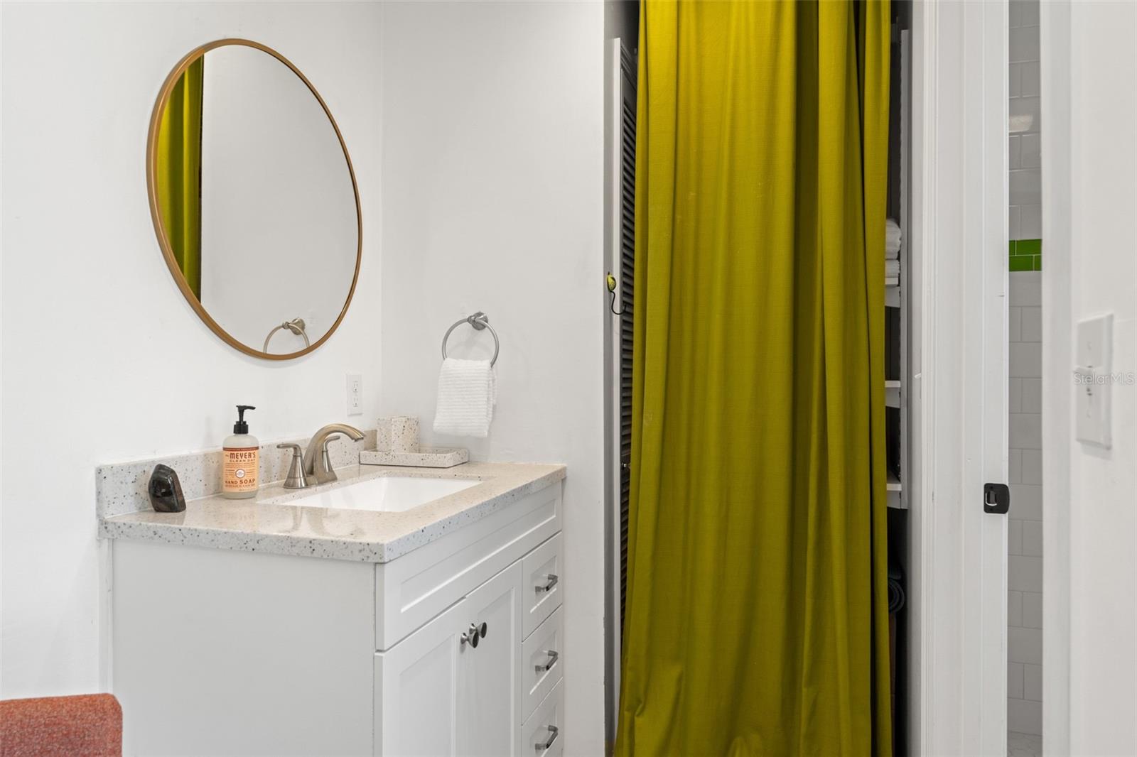 BARNARD ERASTUS A S REV SUB - Residential