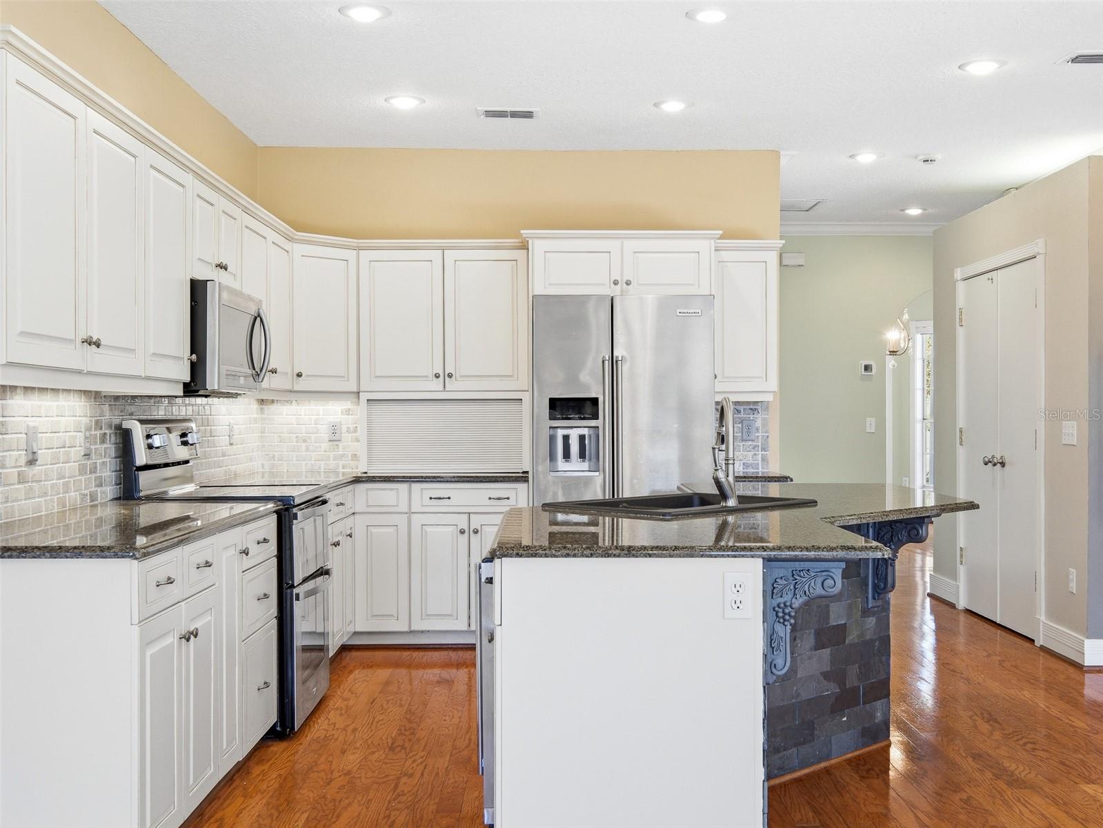 ERROL ESTATE - Residential