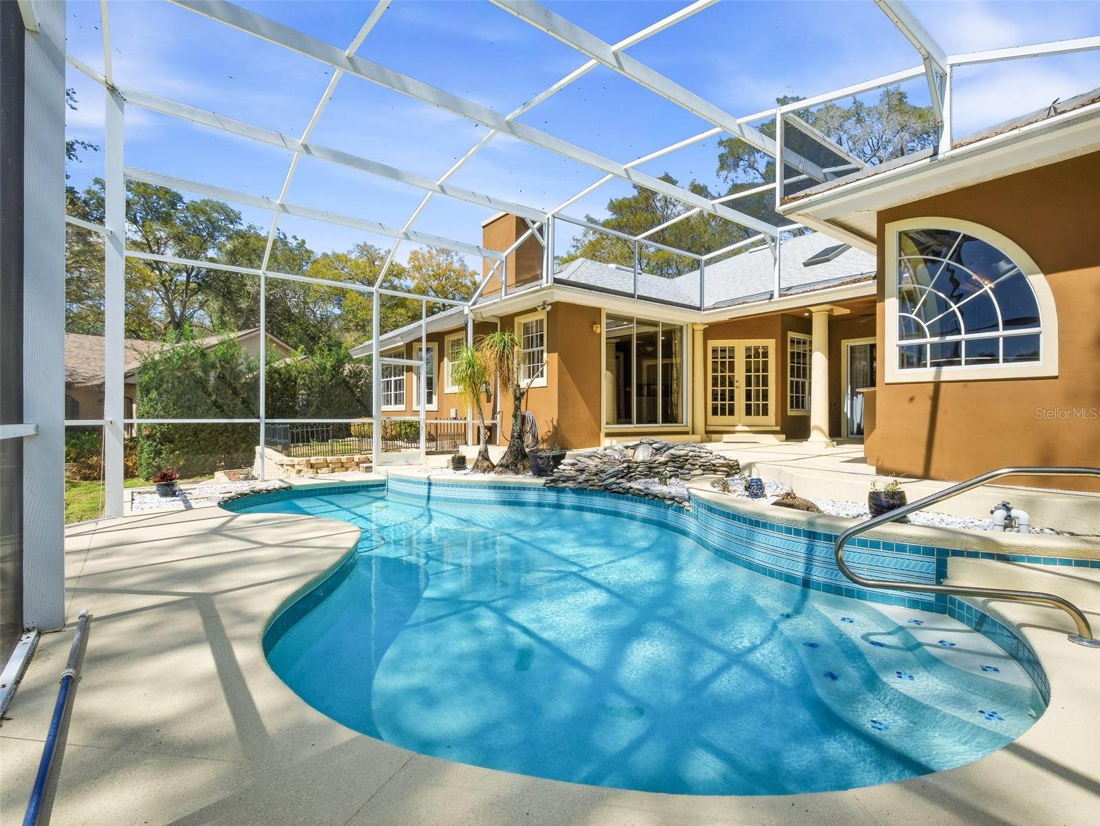 ERROL ESTATE - Residential