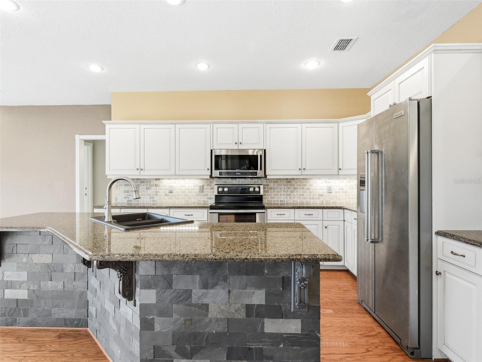 ERROL ESTATE - Residential