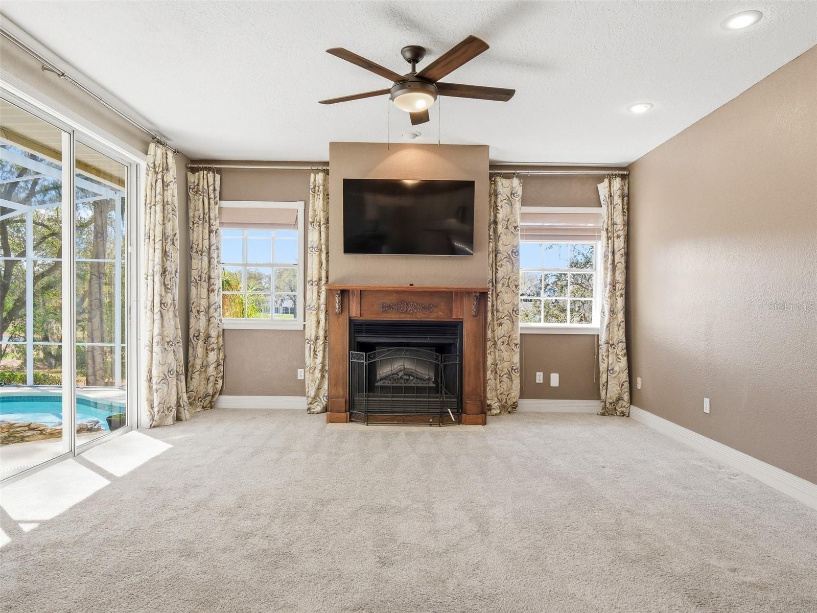 ERROL ESTATE - Residential