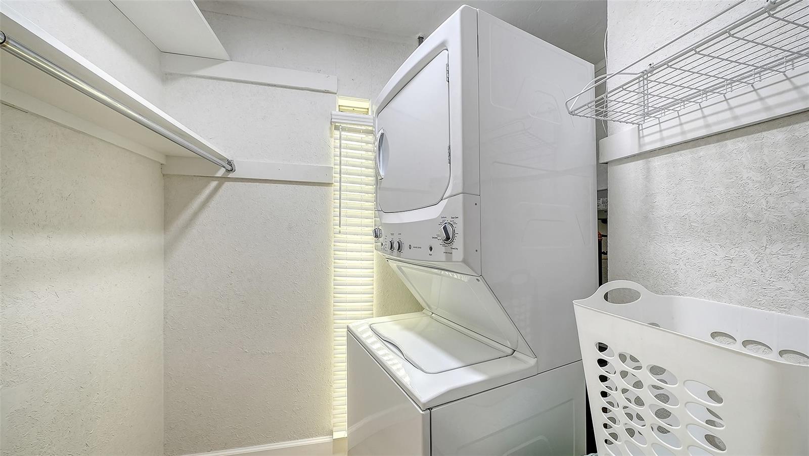 PARKWAY VILLAS - Residential