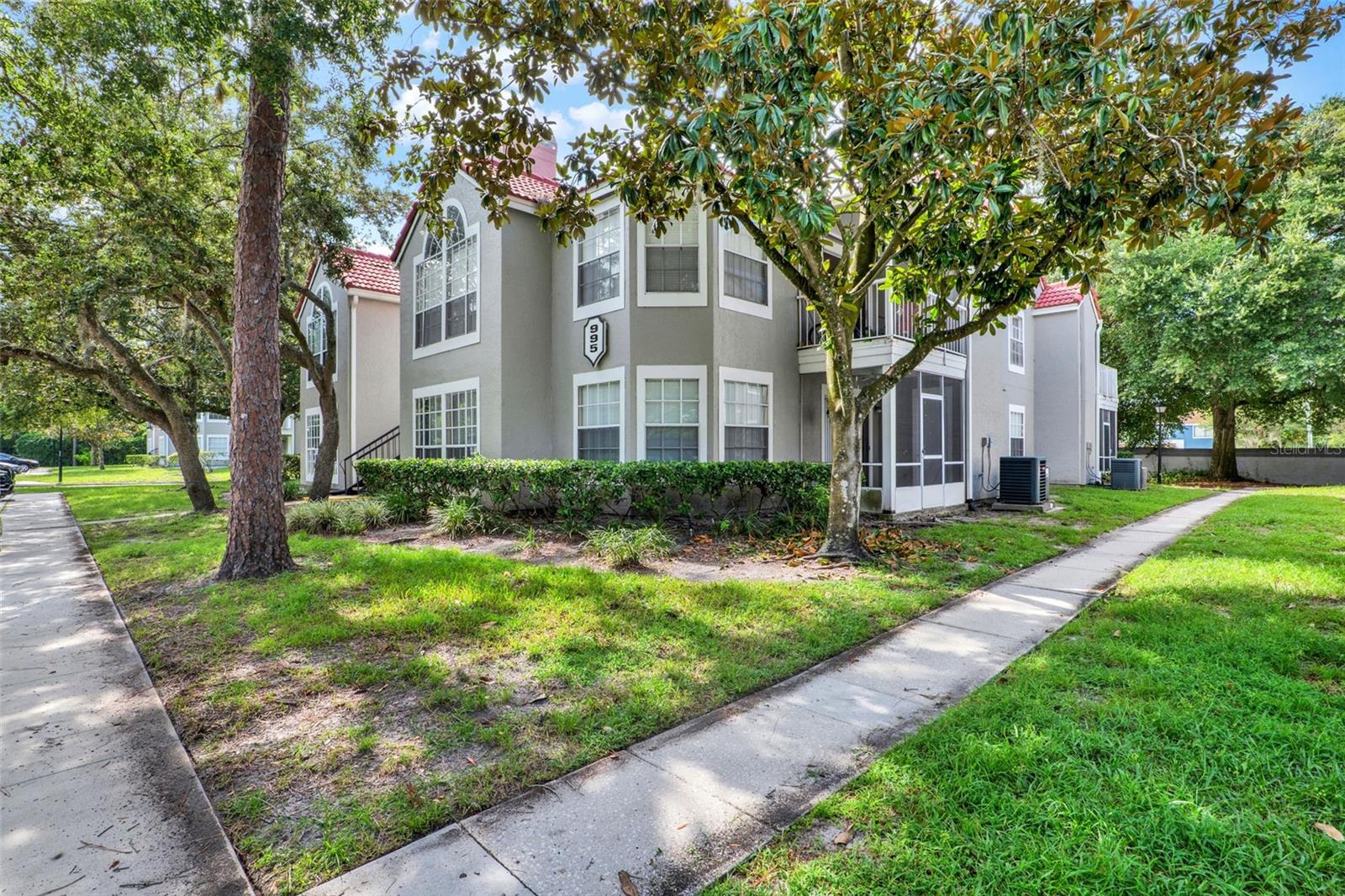 Welcome to this inviting and well-kept ground floor condo in the desirable Hunter’s Chase community. This 2-bedroom, 2-bathroom home offers a perfect blend of comfort, convenience, and low-maintenance living.
Step inside to find a bright and functional floor plan with neutral finishes, a spacious living and dining area, and sliding glass doors that lead to a private patio—ideal for relaxing or enjoying your morning coffee. The kitchen offers ample cabinet space and a practical layout for everyday living.
Both bedrooms are generously sized, with the primary suite featuring its own private bathroom. The second bedroom is perfect for guests, a home office, or hobby space. Additional perks include in-unit laundry, assigned parking, and access to community amenities such as a pool, fitness center, and clubhouse.
Located in a well-maintained community with mature landscaping, this home is close to shopping, dining, and major highways for an easy commute.
Don’t miss this opportunity to own an affordable, move-in-ready condo in one of the area’s most established neighborhoods!