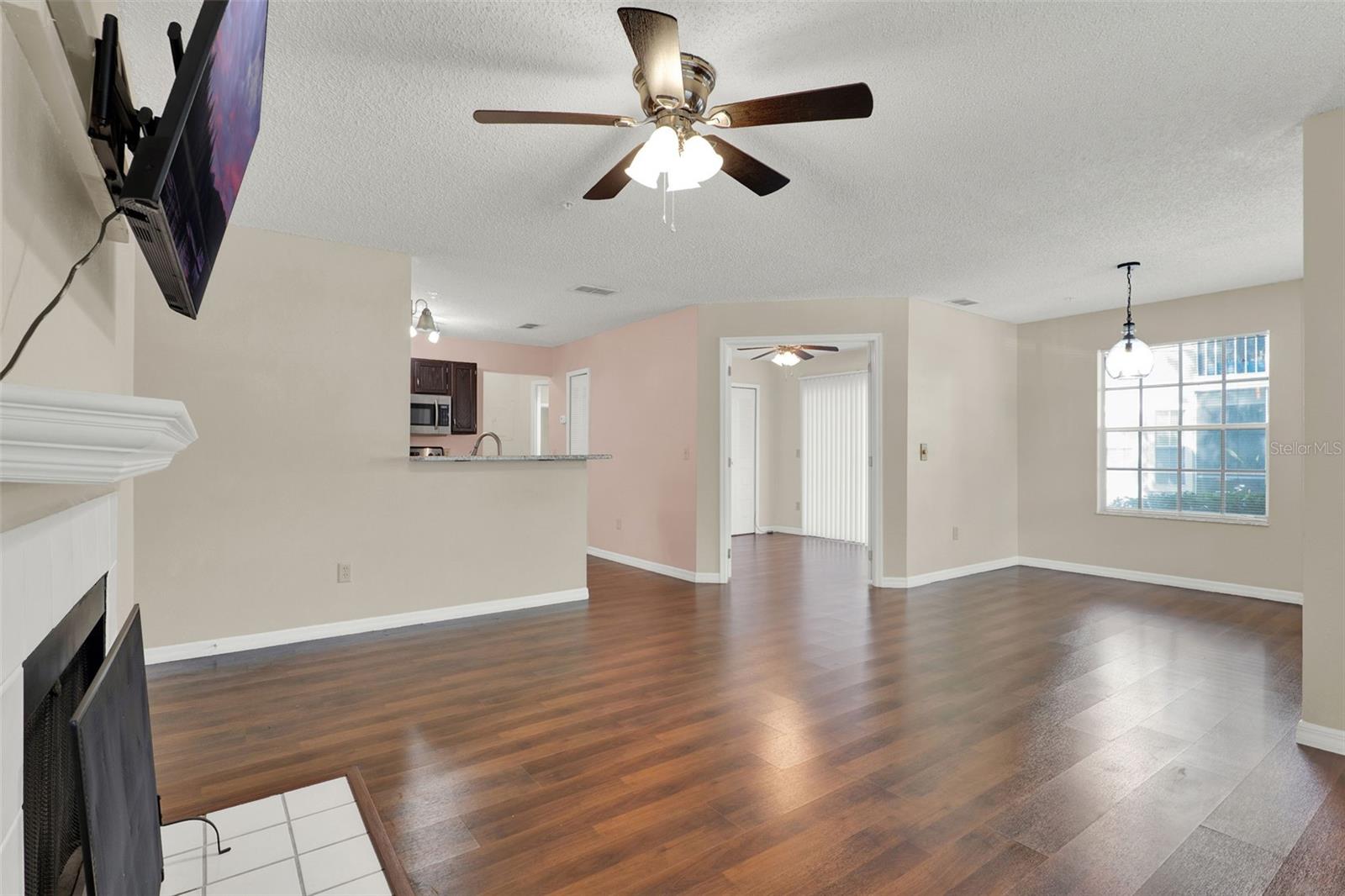 HUNTERS CHASE CONDO PH 1 - Residential