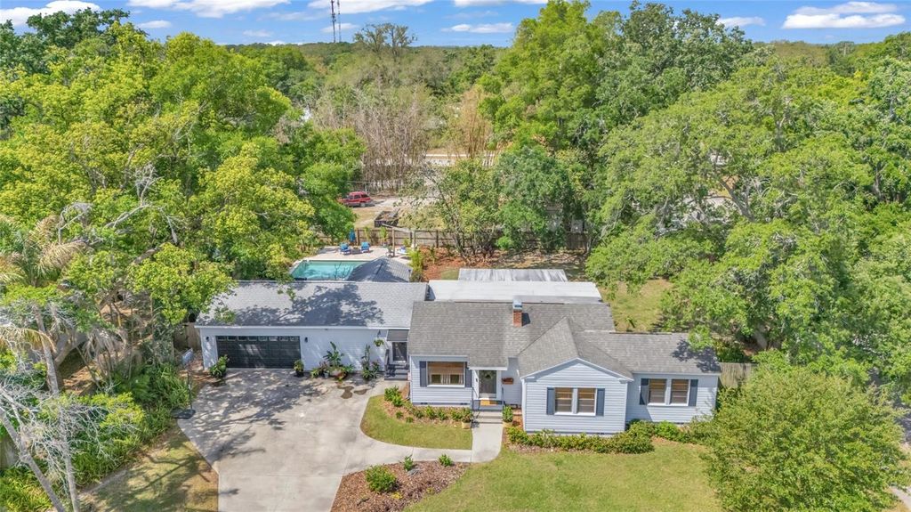 Photo of 408 S Boyd Street, Winter Garden, FL 34787 (MLS # O6394810)