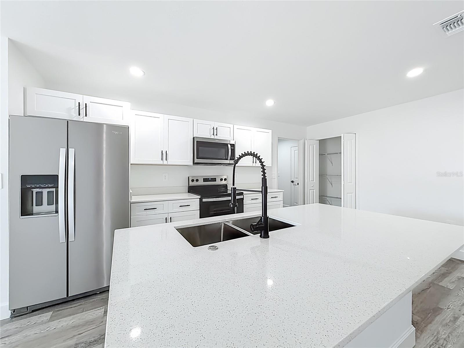 SILVER SPGS SHORES UN 25 - Residential