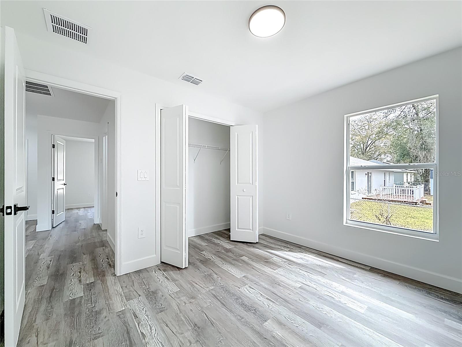 SILVER SPGS SHORES UN 25 - Residential