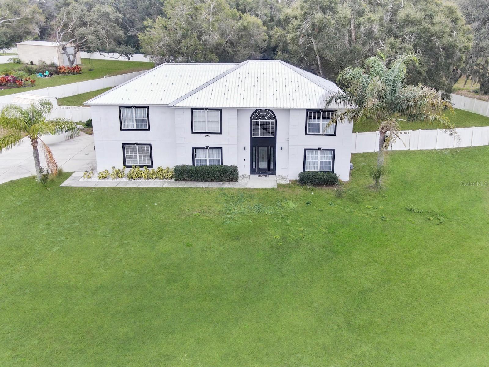 7561 LAKE ANDREA CIRCLE