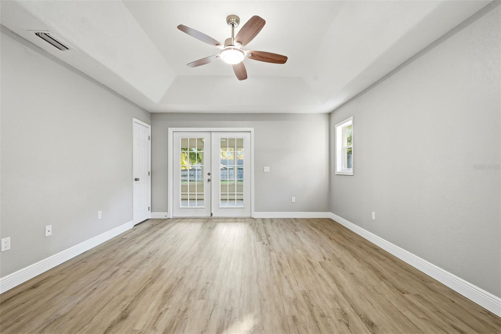 ROSEWOODS - Residential